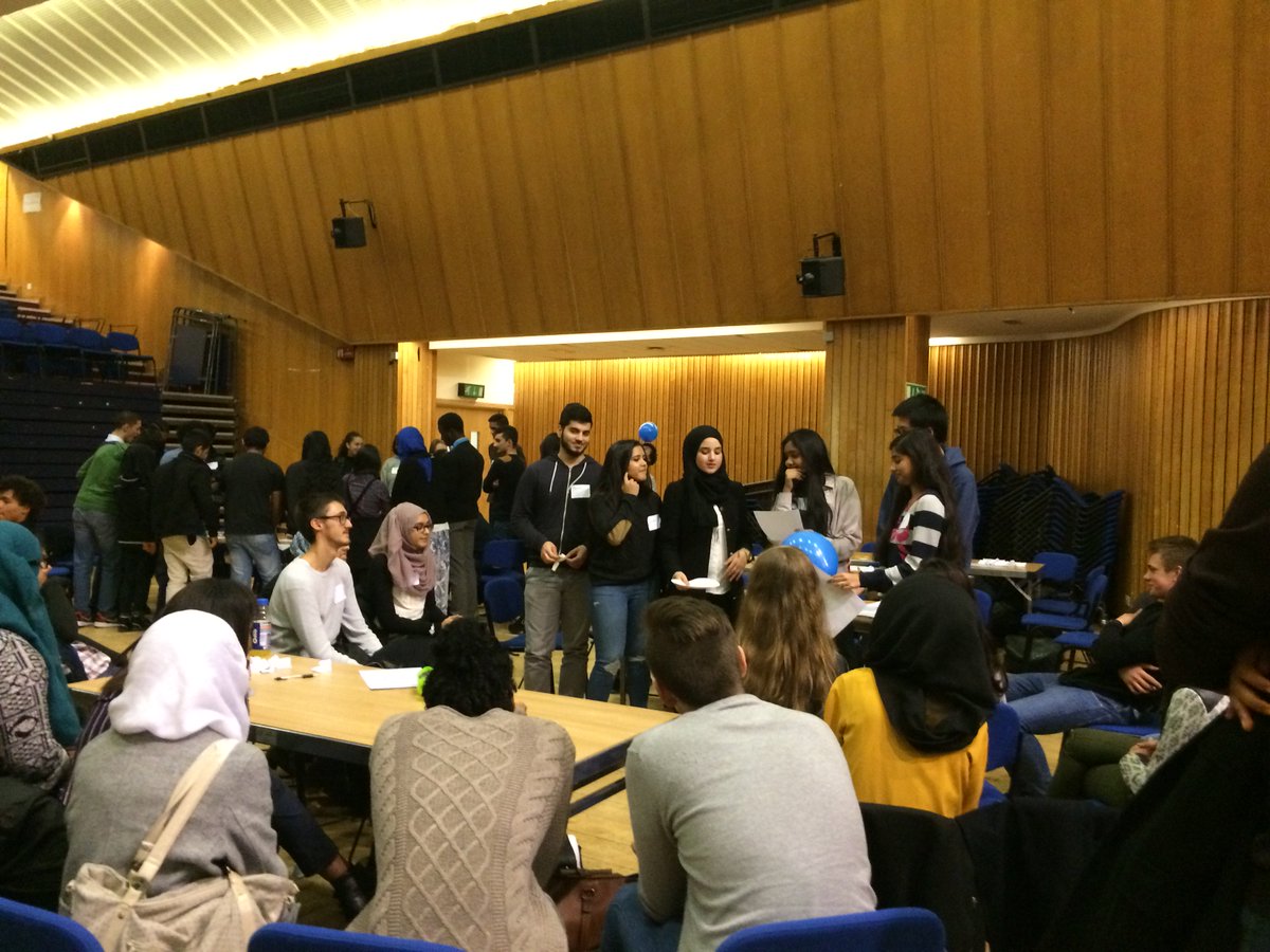 icoutreach's tweet image. #STEMPotential science presentations are go!