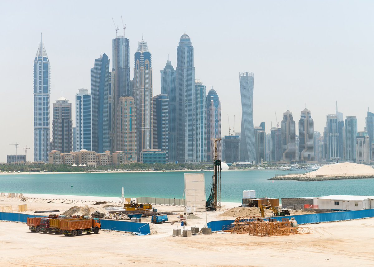Dubai experiencing "boom 2.0" as construction projects soar: dezeen.com/2015/10/27/dub… #architecture #Dubai