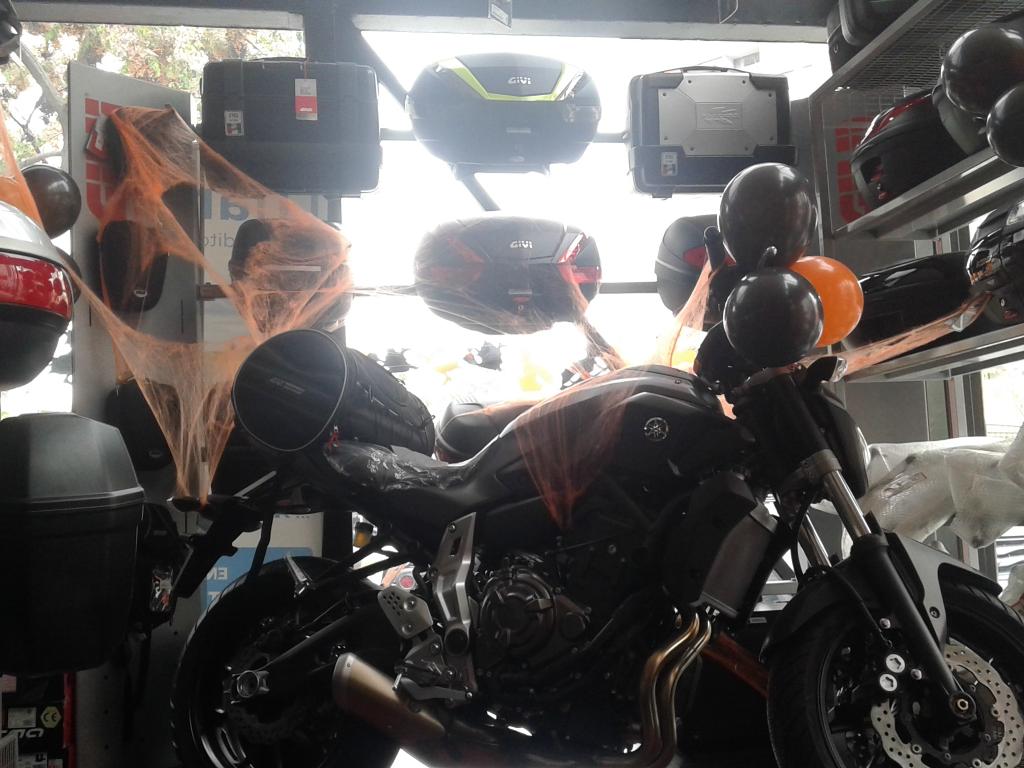 procircuitm's tweet photo. Procircuit manquehue con todo este Halloween!
#TheWalkingDead #FelizMartes #LoVoyATuitear #Halloween #Motociclismo https://t.co/jP2yxkt0GC