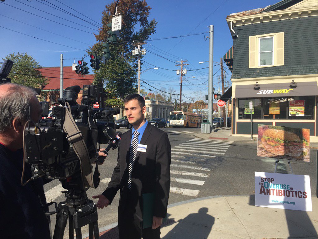 ConnPIRG's tweet photo. Joining @rosadelauro office and @uspirg to say #GoodJobSubway at their headquarters in Milford #saveabx https://t.co/l6EyLMW7SN