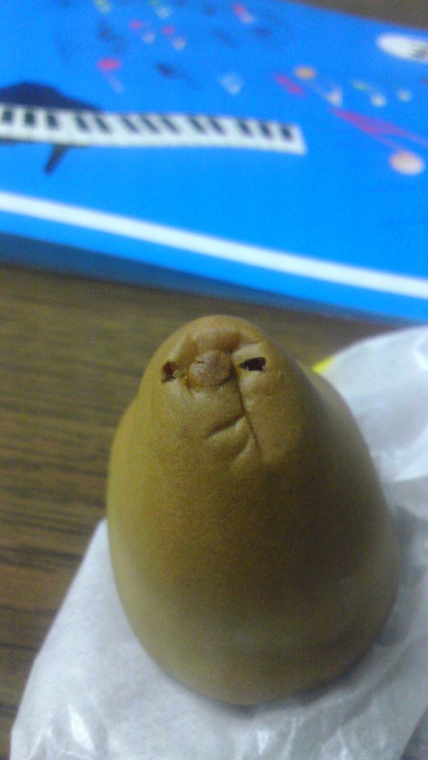 シロップ 最近セレコライン上でたびたびみるすごい顔を潰れたひよこまんじゅう顔って言ったらその呼称が一部の人で定着しちゃったらしく申し訳ない感がすごい T Co Yazu0noxz9