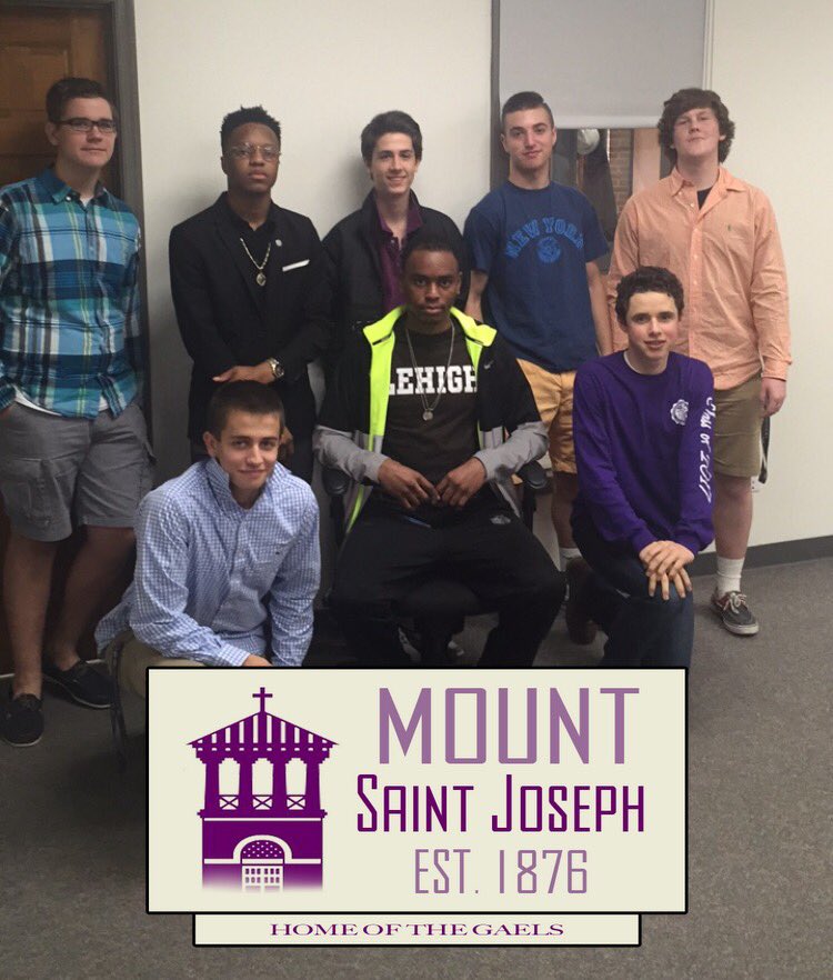 MSJToday's tweet photo. Check out the #MSJSMA club! Oh, WHO HAS SEEN THE NEW GEO FILTER? Thanks to Matt Whelan '16 #MSJSpiritWeek #snapchat https://t.co/B1tabMlKVd