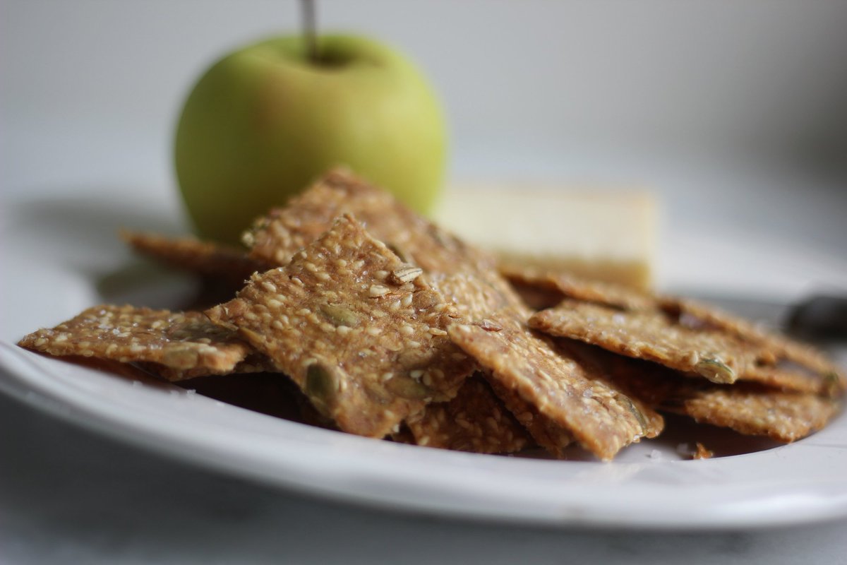 dinnerlicious's tweet photo. New recipe up on the blog for my favourite cracker! https://t.co/OW05rhDGac https://t.co/dIlfgZrfyg