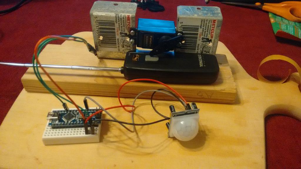 jpowcode's tweet image. Afternoon hack: motion triggered camera switch.
