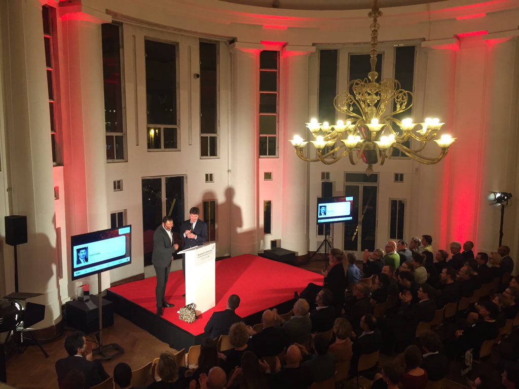 Press &amp; Communication Awards: minister v Media <a href="/svengatz/">Sven Gatz</a>, <a href="/SergeDeSchryver/">Serge De Schryver</a> <a href="/MMediamarketing/">Media Marketing (be)</a> en digitale <a href="/PieterVBO/">Pieter TIMMERMANS</a>