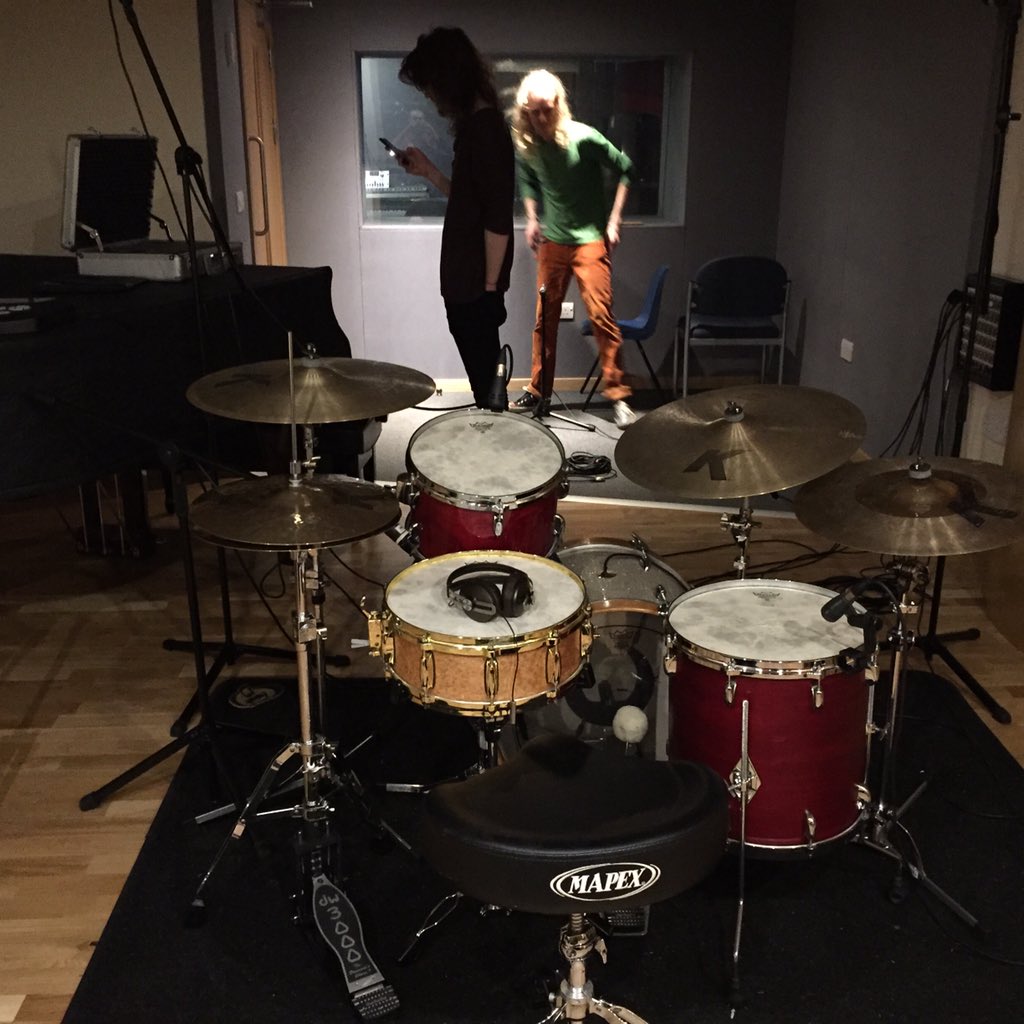 1st sesh in studio. <a href="/davidshurr/">David Shurr</a> at helm, <a href="/LiamOgburn/">Liam Ogburn</a> bossin, <a href="/thecaptgretsch/">Aidan Poland</a> told what to do and Matt sends vibes.