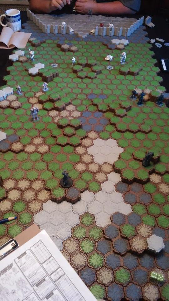 shadowhawk9272's tweet photo. @WeBeHarebrained Can't find my old artwork recent project to use with my Battletech/Heroscape maps #myBTart https://t.co/nB1ivGCotr