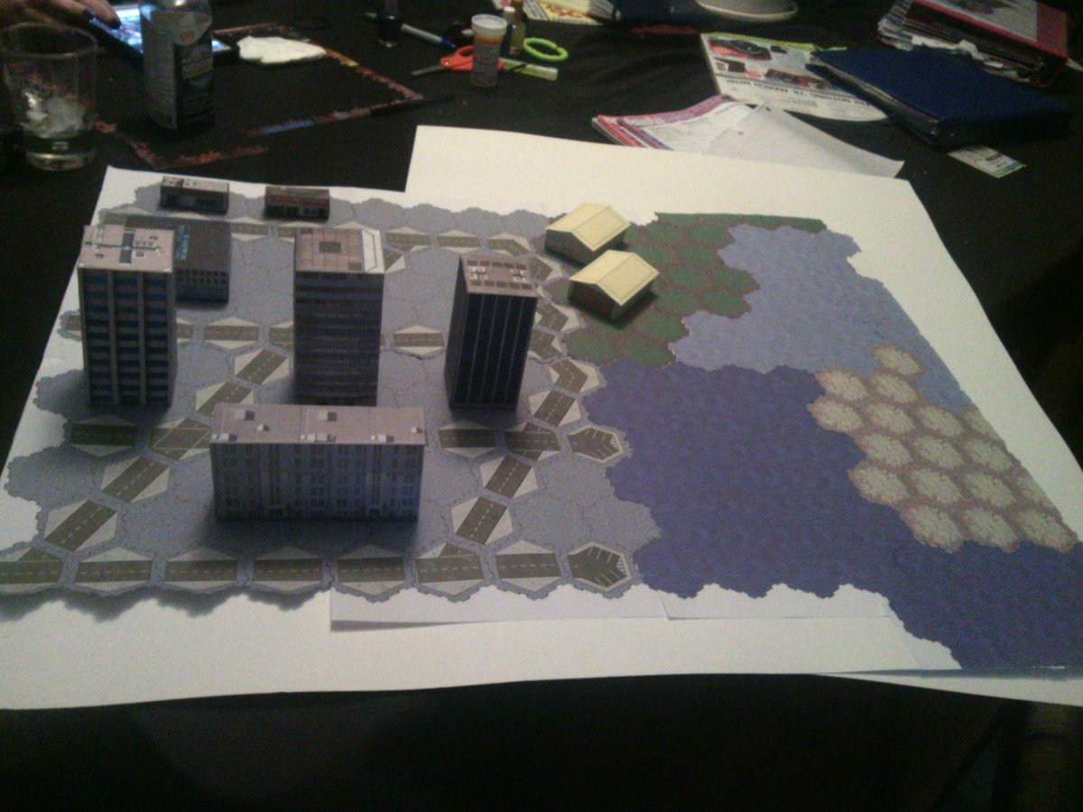shadowhawk9272's tweet photo. @WeBeHarebrained Can't find my old artwork recent project to use with my Battletech/Heroscape maps #myBTart https://t.co/nB1ivGCotr
