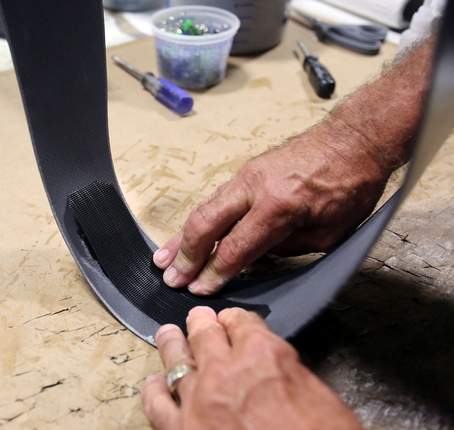 LeapTechLLC's tweet image. ICYMI: We make #CarbonTek shoulder pads in #Charleston from @BoeingAirplanes material: bit.ly/1O0VFYx.