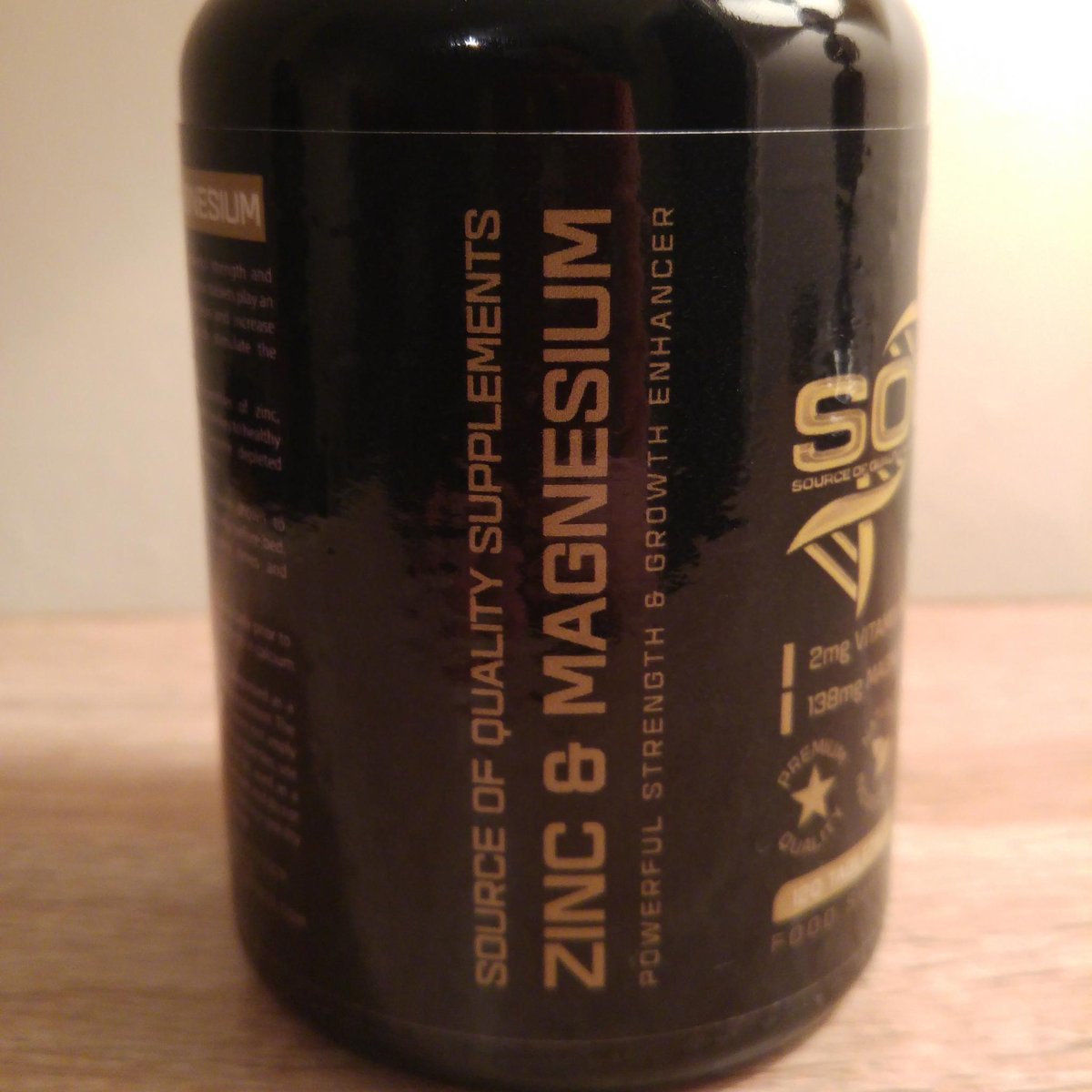 SOQSupplements's tweet photo. #Competition RT AND FOLLOW US for the chance to win a FREE bottle of #FatBurners #Zinc #Magnesium #Protein #Shaker https://t.co/USyEwnfIut