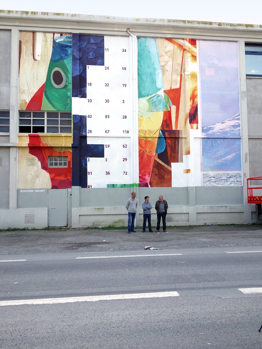 rom1_k's tweet photo. Et voila la dernière peinture murale réalisée par @zoercsx &amp; @velvetcsx pour #teenagekicks2015 à @VilleSaintMalo ! https://t.co/mLI2FK4lWl