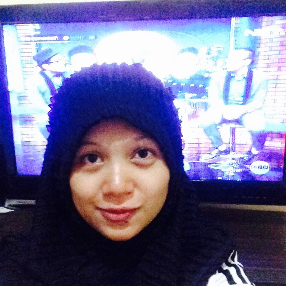 rdndinda93's tweet photo. @TheComment_NET @smartfrenworld A.10 Jam, seperti jam tayangny setiap mlm #TheCommentAndromax #GoForIt @dindaonshop https://t.co/PoAgOzwYvO
