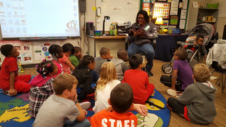 MurrillTiff's tweet photo. Parents reading to our class! This parent chose a really good book, "Creepy Carrots". She's modeling great reading! https://t.co/TetDpuaqiY