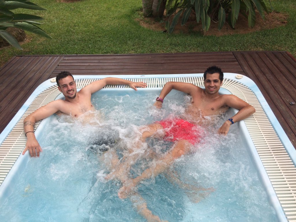 carlosCourtuas's tweet photo. Y que te voy a contar que no sepas @buba_ruben !!!! Felicidades!! #vecino,primoysobretodoamigo https://t.co/hI1PDHzxRA