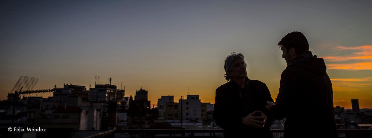 Charla crepuscular con Willy López de Cultura Badajoz en torno a <a href="/_EnFamilia_/">En Familia</a> Foto de Félix Méndez @Culbadajoz