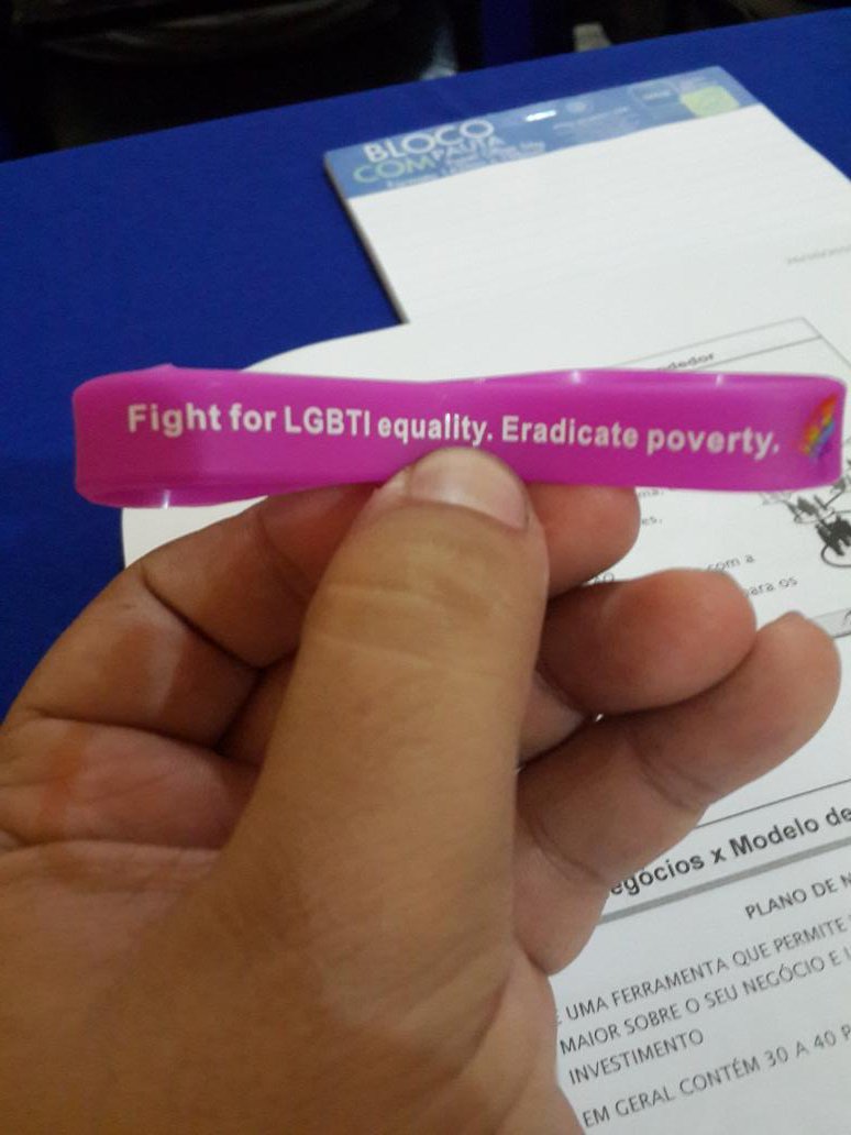 Isaquegl's tweet photo. @MicroRainbow @MRI_por
#EndLGBTIPoverty #MicroRainbow #EndPoverty https://t.co/n7vACbIAZL