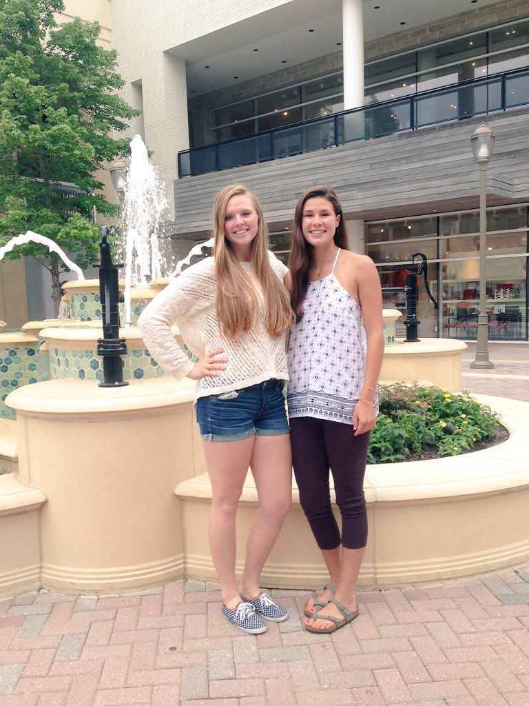 EmilyFitzwaterr's tweet photo. I miss @ashnewman97 so much it hurts😭😭😭💕 https://t.co/1I1aymeS48