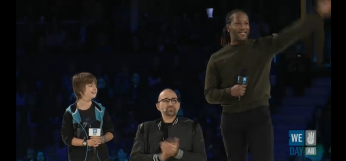 KiDzHuB's tweet photo. "What can we do ? - A tidal wave of impact ! We Are Powerful ! We Are a Movement. We Will Change The World ! @weday https://t.co/p2sSwqmzGg