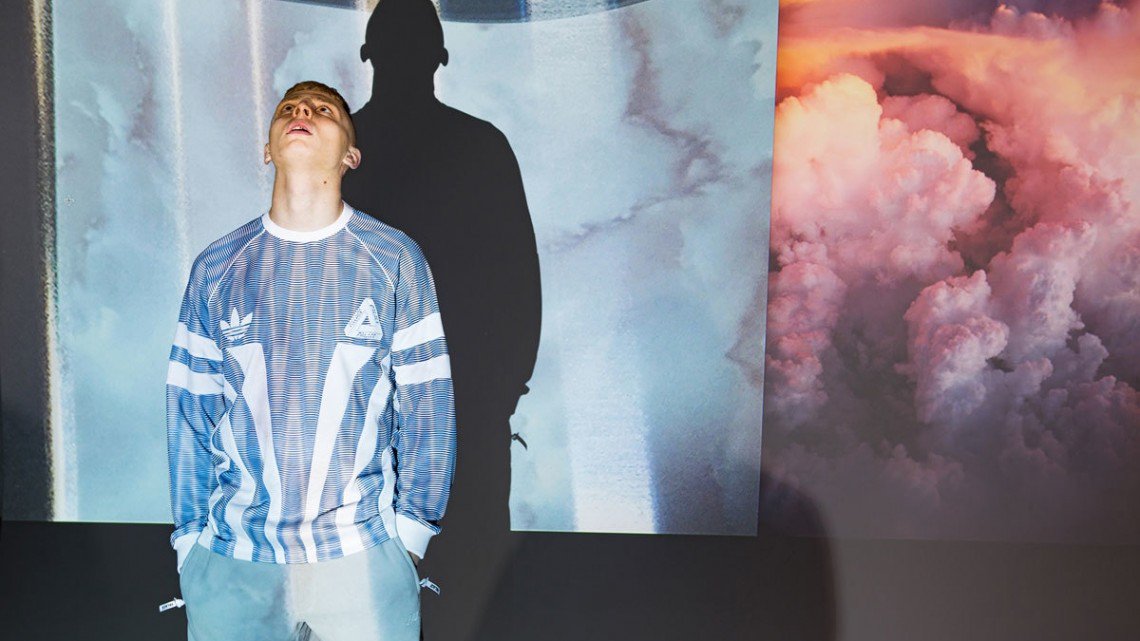 idolmagazine's tweet photo. .@adidasOriginals x Palace unveil their AW15 lookbook: https://t.co/wf21v3zaEf https://t.co/eDZNqSHuR5