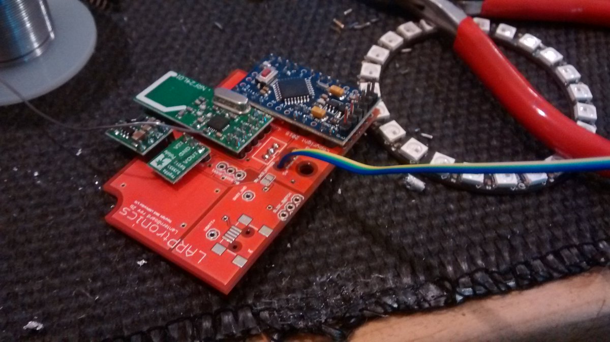 LARPtronics's tweet photo. The gift is getting along - Now on the innards #Larptronics https://t.co/zoLi2KFsqg