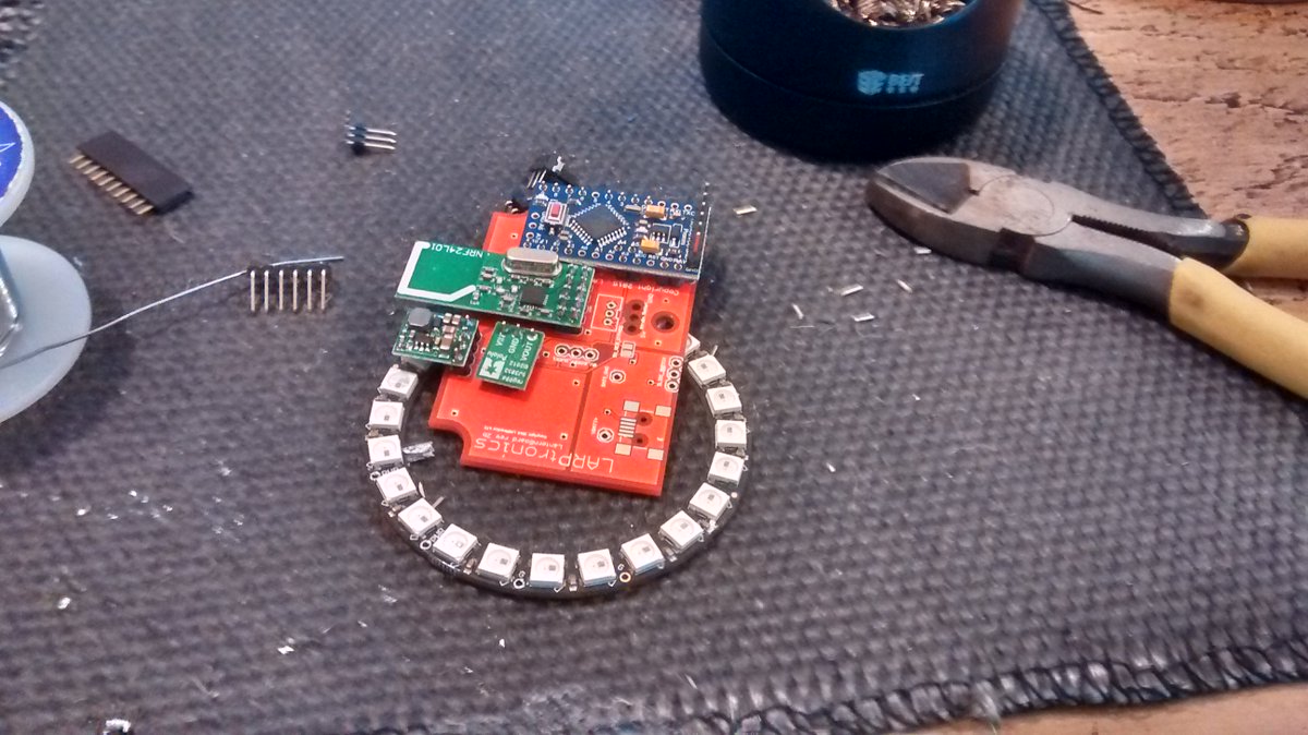 LARPtronics's tweet photo. The gift is getting along - Now on the innards #Larptronics https://t.co/zoLi2KFsqg