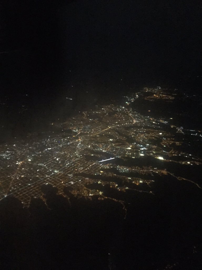 Bucaramanga's tweet photo. #NocheBUC #DesdeElAireBUC @1824Rengi: @Bucaramanga  https://t.co/bUI8ZfNFU9

Increíbles tomas nocturnas de la ciudad bonita, gracias