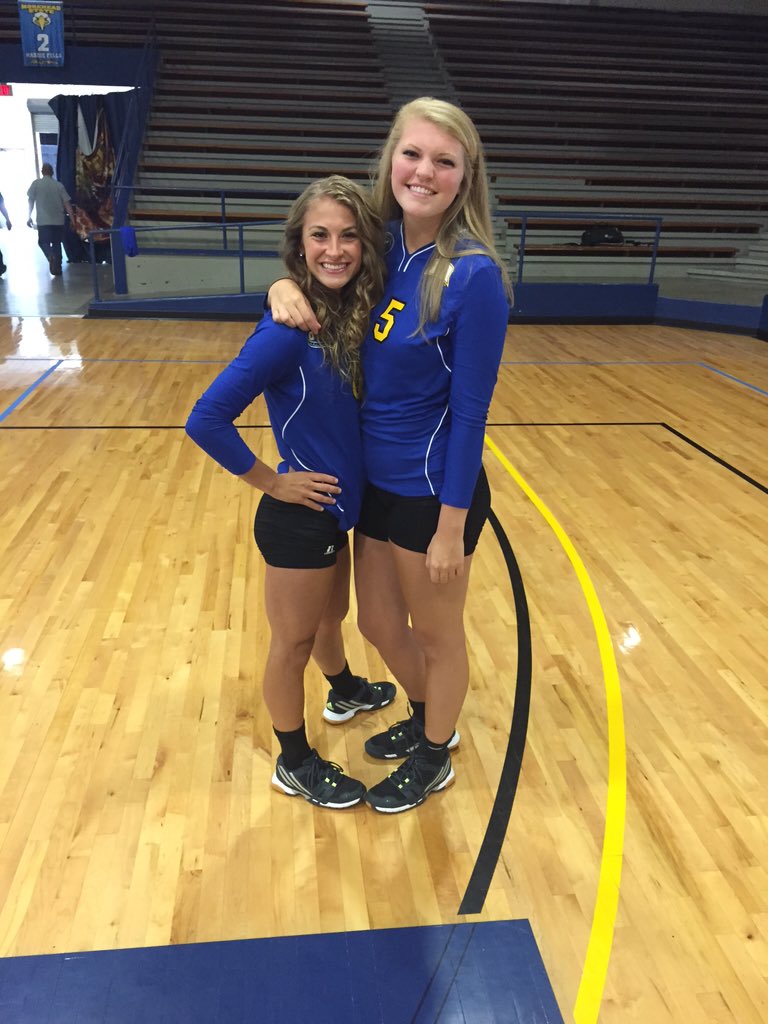 _allievans's tweet photo. Happy birthday to @Stacy_Silver22 ! Hope you have a great day 😘😘 https://t.co/fbHSeE8uPH