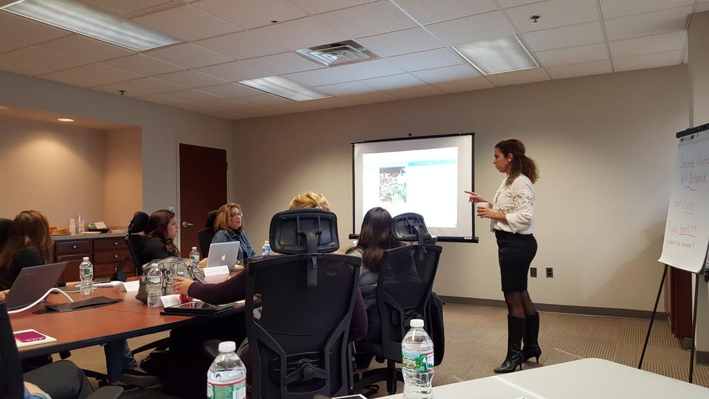 lvail61's tweet photo. #GCCCNJ #SYNCHRON8 #INCUTATE Leveraging Social Media Workshop Part 2 https://t.co/m4xTGbHvnl