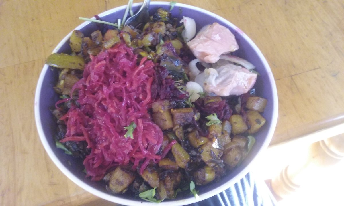 roseatlarge's tweet photo. Tumeric turnips, homebrew sauerkraut, pickled salmon on a bed of salad greens. #yum #paleo #saladforbreakfast https://t.co/Bm2237HdnT