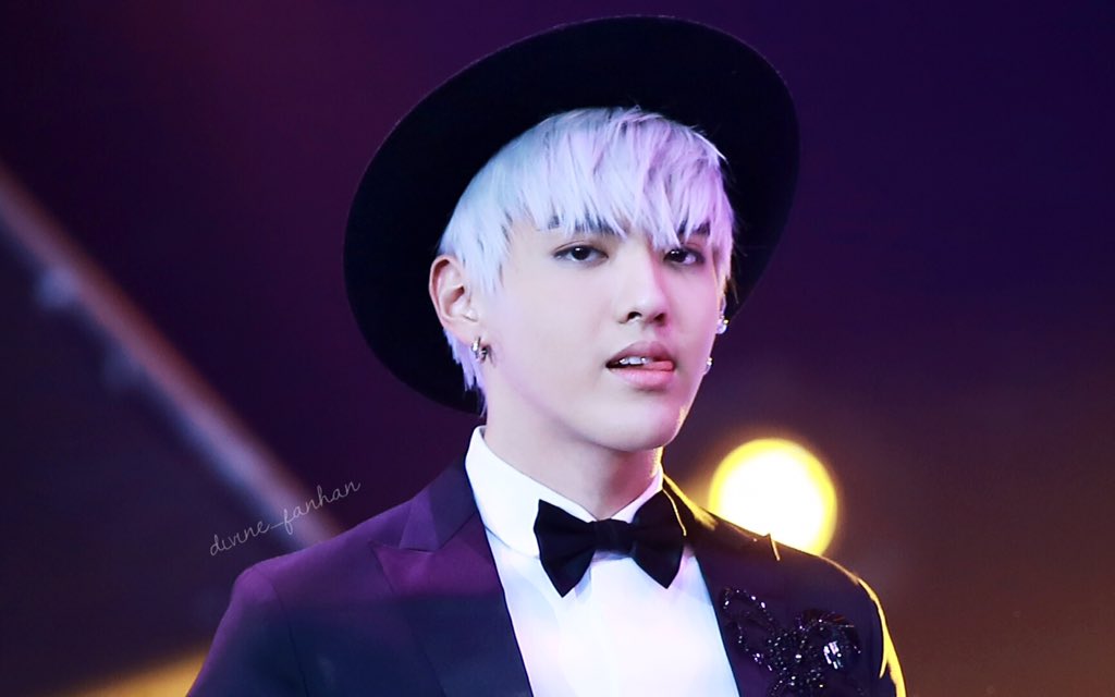 Divine_FanHan's tweet photo. HQ 151017  #WuYifan Challenger Union Recording Part1 https://t.co/gsUI7fa2Zi
