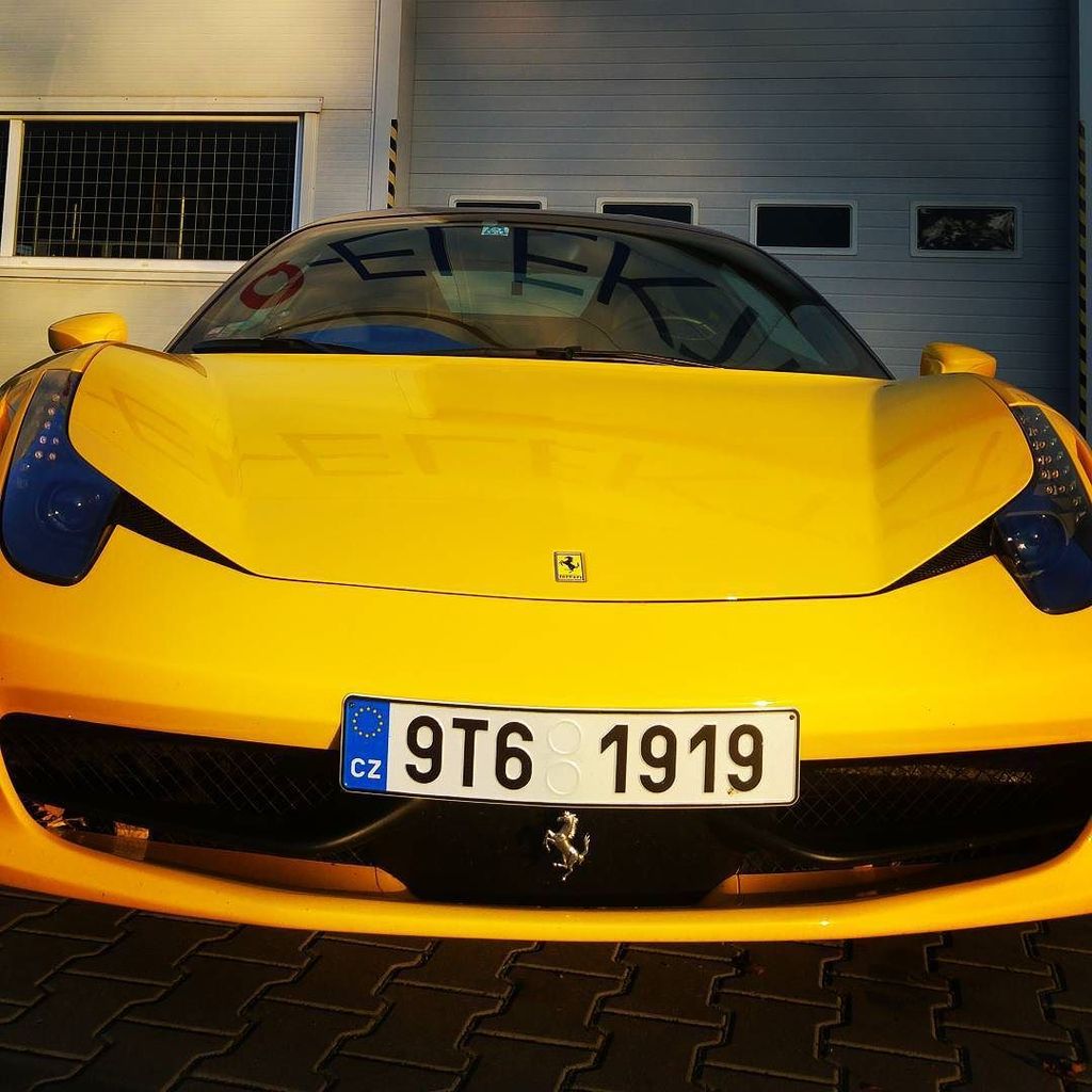 OnlyFerrariPics's tweet photo. Bad Boy 😎😉
#badboy #badass #ferrari #ferrari458 #ferrari458italia #supercar #supercars #cars #instacars #workhardpl… https://t.co/j8Jjc1VeLz