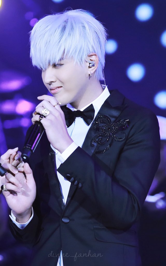 Divine_FanHan's tweet photo. HQ 151017  #WuYifan Challenger Union Recording Part2 https://t.co/8P7RYg9xKl