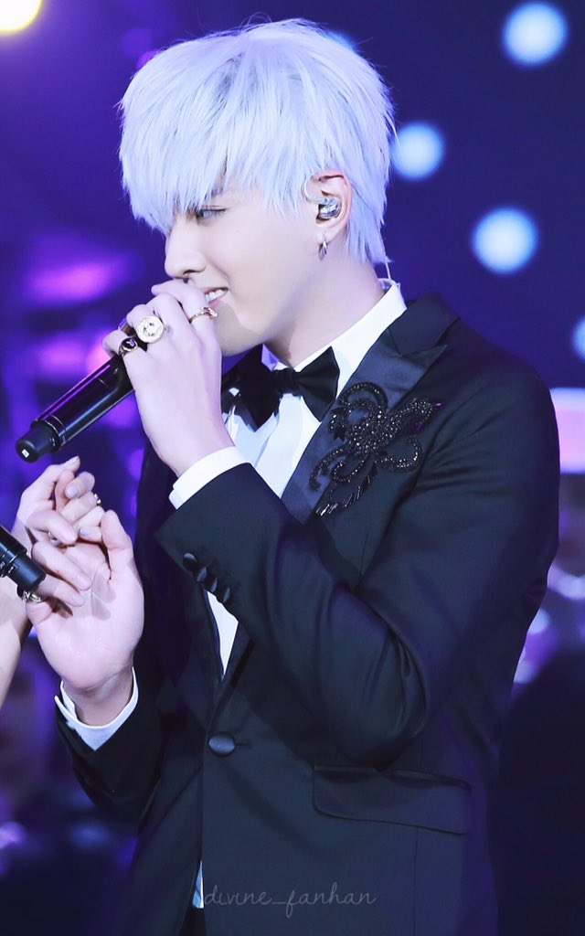Divine_FanHan's tweet photo. HQ 151017  #WuYifan Challenger Union Recording Part2 https://t.co/8P7RYg9xKl