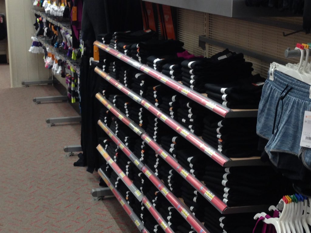ChrisGresky's tweet photo. Look at that yoga wall!!! #G196inthezone https://t.co/mwf55HvbCZ