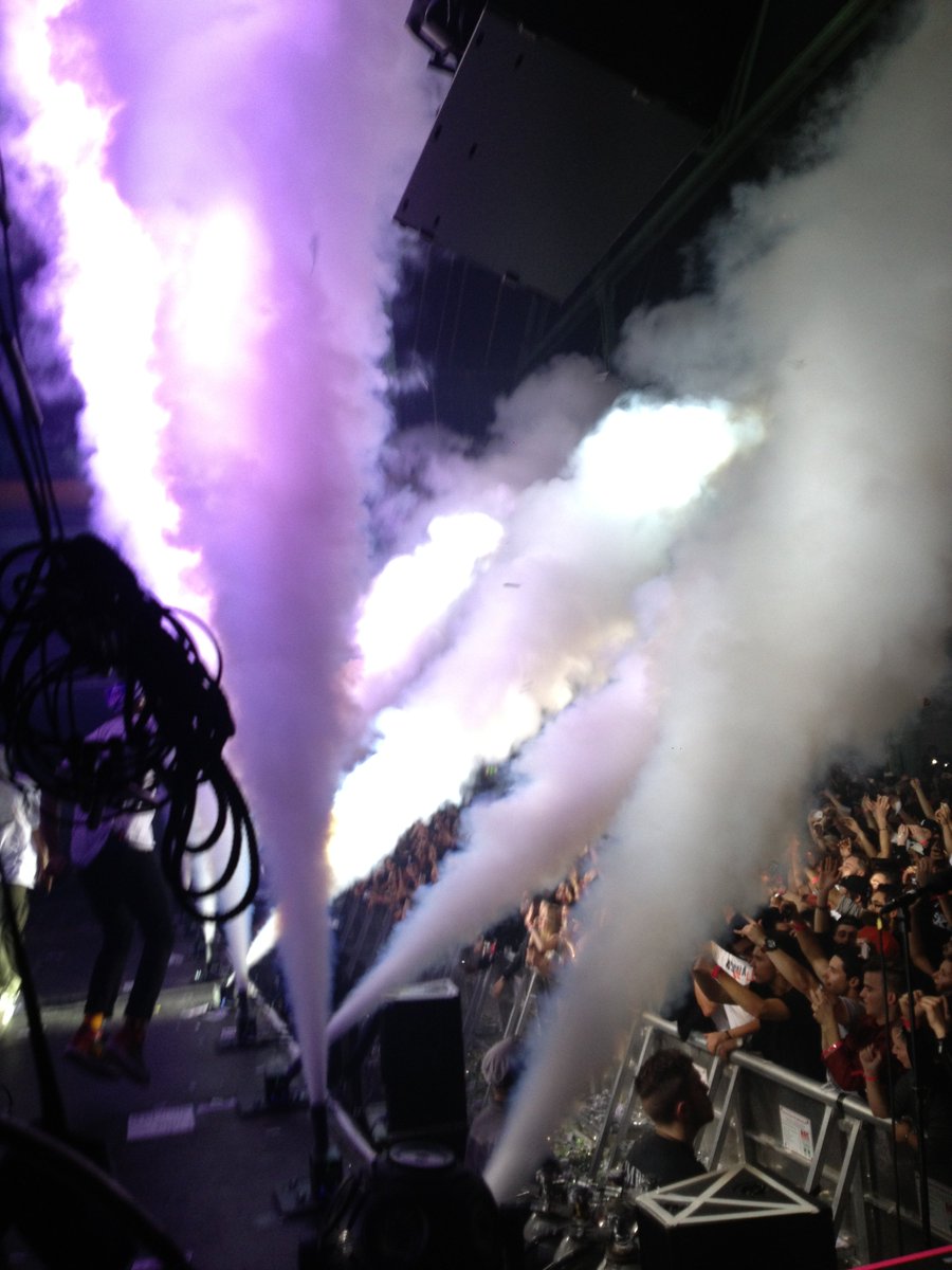 ForceFX1's tweet photo. Awesome night in #ZenithMunich for the #WizKhalifa & #asaprocky tour last night
#BestCO2JETS #ForceFX #CO2JETS https://t.co/apt5OCUn7A