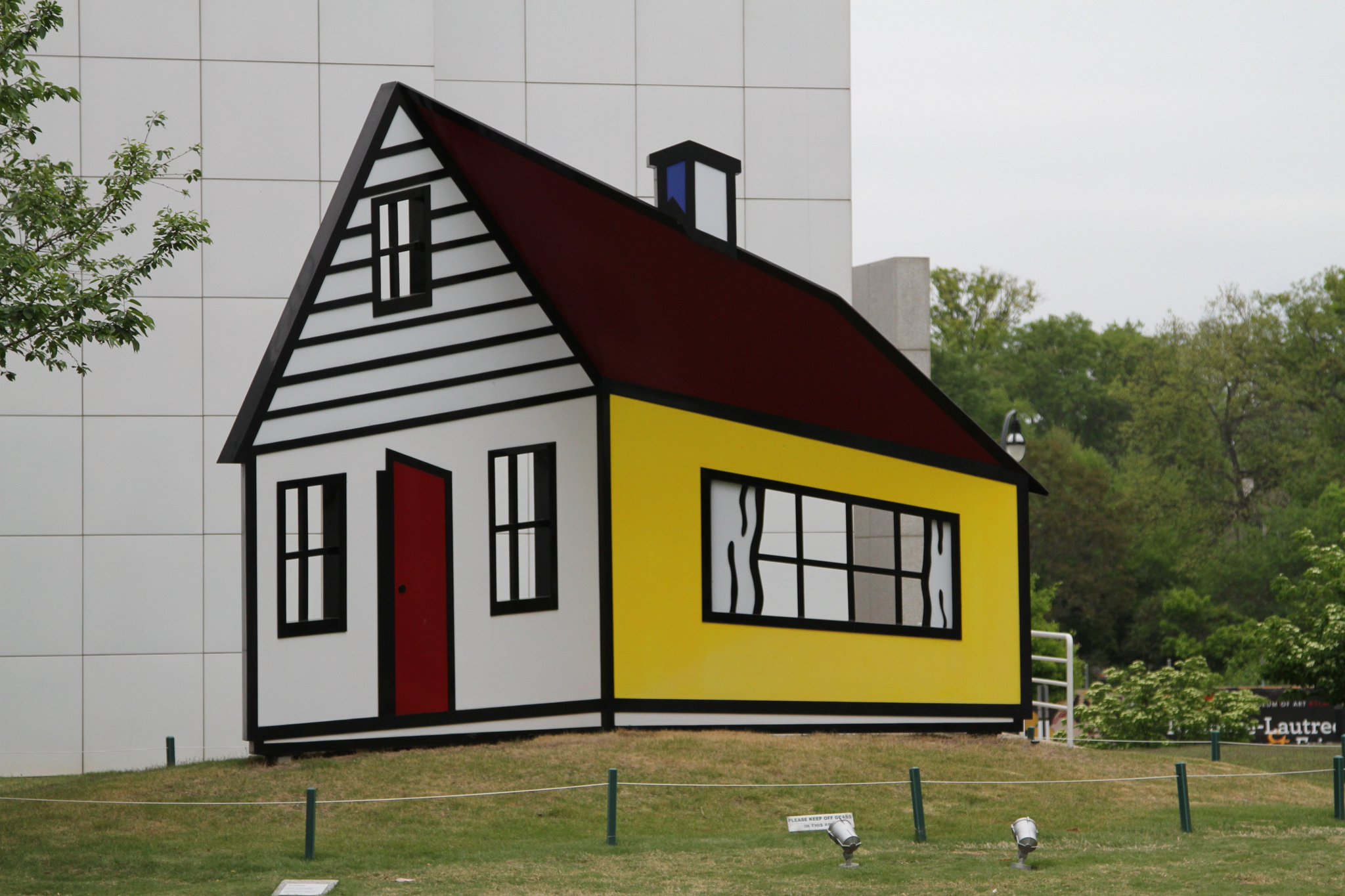 Richard Meier makes it seem like Roy Lichtenstein (happy birthday) lives next to the world\s largest White Castle. 