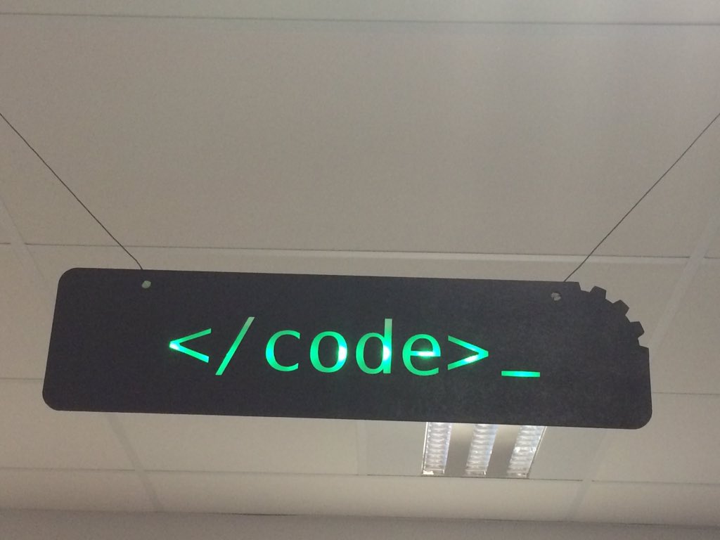 Ngosselin85's tweet photo. Rdv ce soir 19h à la @Loconumerique soirée #Code2be sur les bonnes et mauvaises pratiques du #Seo et du #javascript https://t.co/qD6D4DyTEl