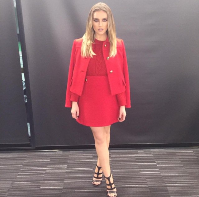 LuvMelodicLeigh's tweet photo. #Insta || Perrie: #GoldMagicPerfume signing... Wearing my @prada suit! ๐
#UKVOTYLittleMix https://t.co/IcxpioUafl