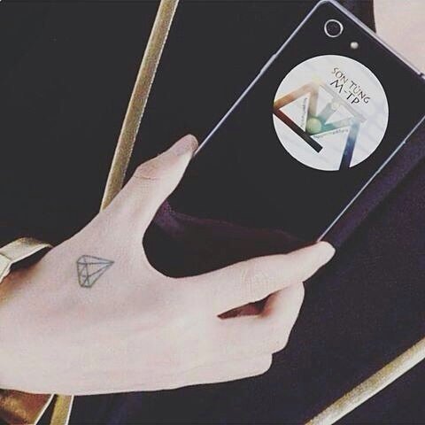 amthambenanh21's tweet photo. Đẹp trai zữ zội lun à 😘😘😘😘 https://t.co/ltnwlZ4V9V