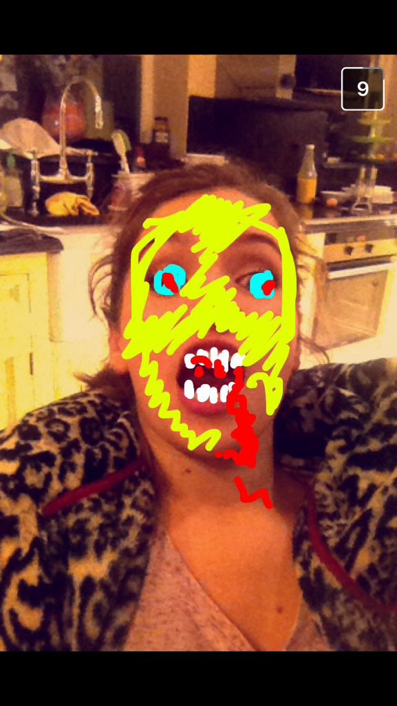 holly_suzanna's tweet photo. #iphone4sproblems @olivia_keeler https://t.co/FVI6Ifgo5C