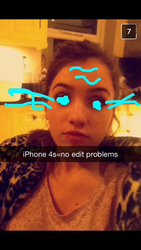 holly_suzanna's tweet photo. #iphone4sproblems @olivia_keeler https://t.co/FVI6Ifgo5C
