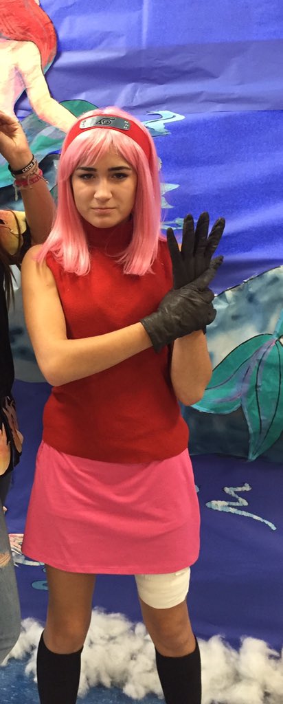 WaldmanDanielle's tweet photo. Sakura AF #yhsspiritweek https://t.co/WB70i4sKKX