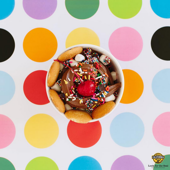 OCWebsite's tweet photo. Is it #Fall in Socal? We can’t tell. When in doubt, survive the heat with froyo! https://t.co/RVKcjsH9tk https://t.co/AWf1zCq8MU