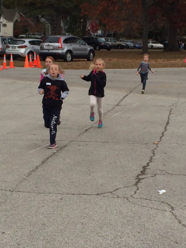 Lori_Speegle's tweet photo. Monac Pumpkin Run #wlsrocks https://t.co/BiC9RPhynZ
