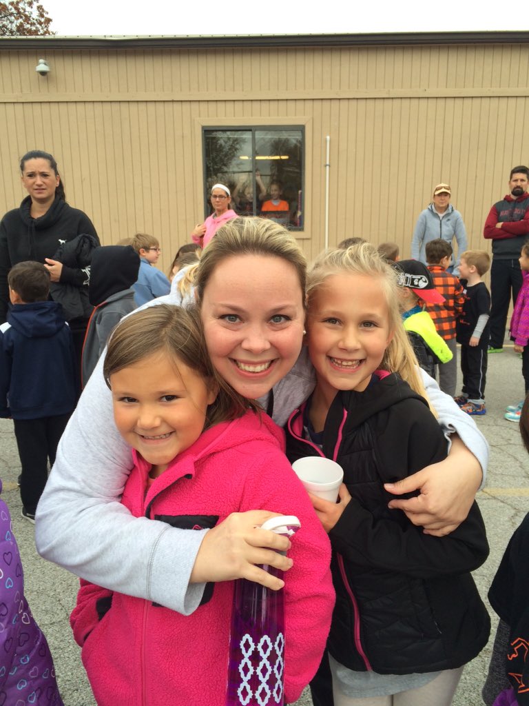 Lori_Speegle's tweet photo. Monac Pumpkin Run #wlsrocks https://t.co/BiC9RPhynZ