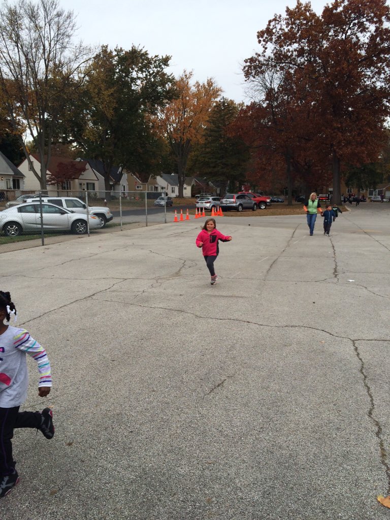 Lori_Speegle's tweet photo. Monac Pumpkin Run #wlsrocks https://t.co/BiC9RPhynZ