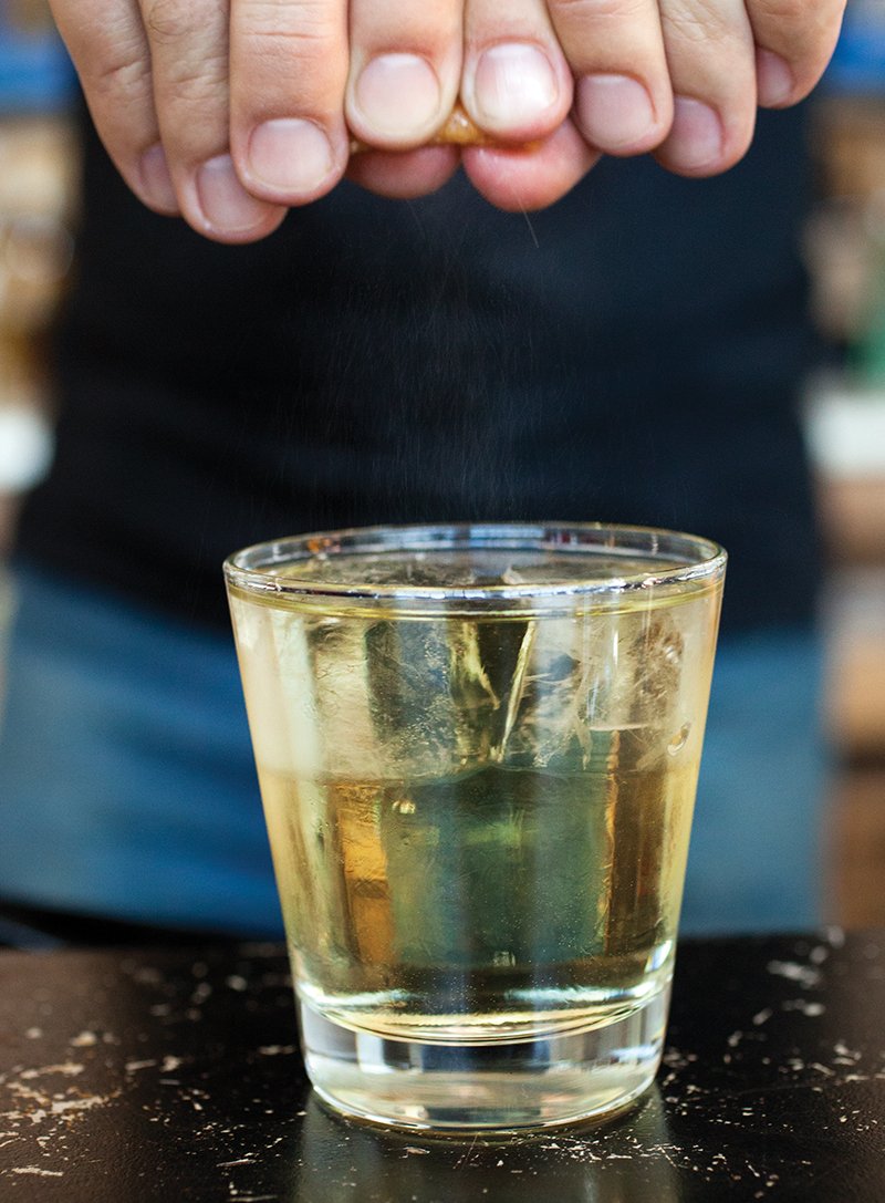 EdibleSF's tweet image. Sutton and Soda: Before it was cool, it was just good. ediblesanfrancisco.com/suttoncellars @SuttonCellars #vermouth