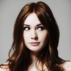 Rol_CB's tweet photo. @Weasley_CB 
OCUPADA.
Roxanne Weasley.
Harry Potter. https://t.co/mvTeF7kZle