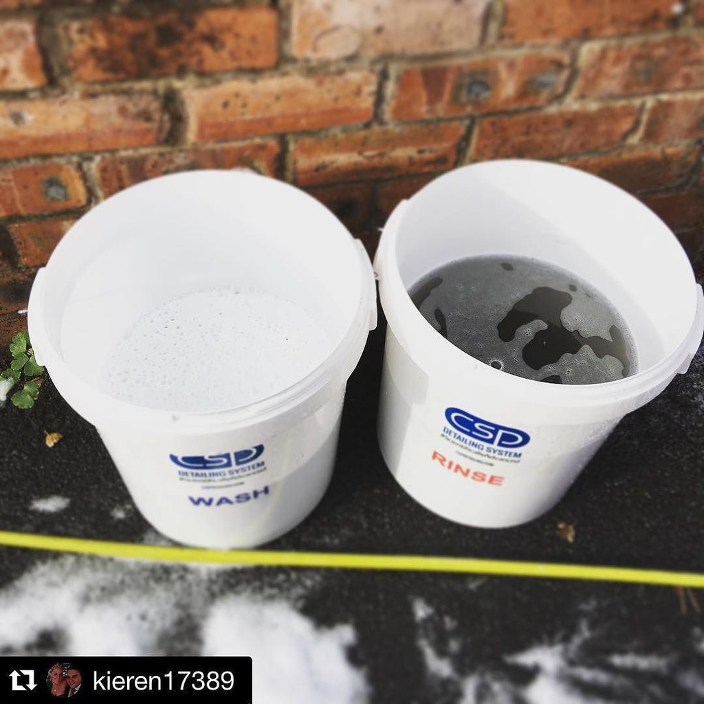 CSPdetailing's tweet photo. #Repost @kieren17389
And that kids, Is why you have two buckets! #cspdetailing #twobucket… https://t.co/tU2gvc2jwv https://t.co/XjUf2rySuc