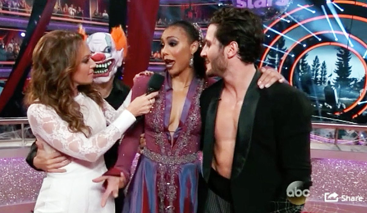 usweekly's tweet image. Happy (almost) Halloween! Watch Leah Remini get freaked out over a clown: usm.ag/1H7vKGL